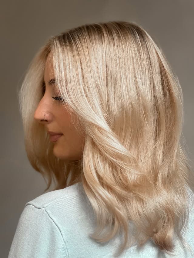 Varm, gyllen blond balayage